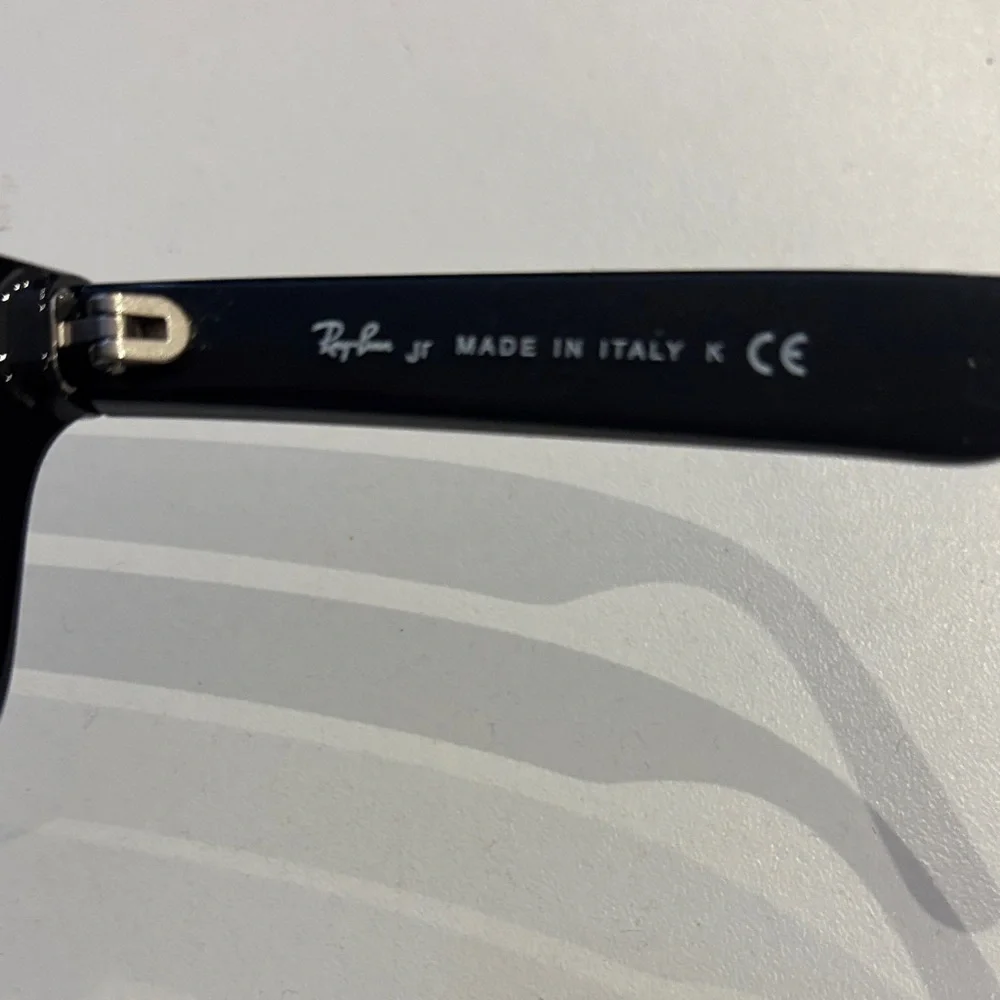 Ray-Ban Classic Black Sunglasses